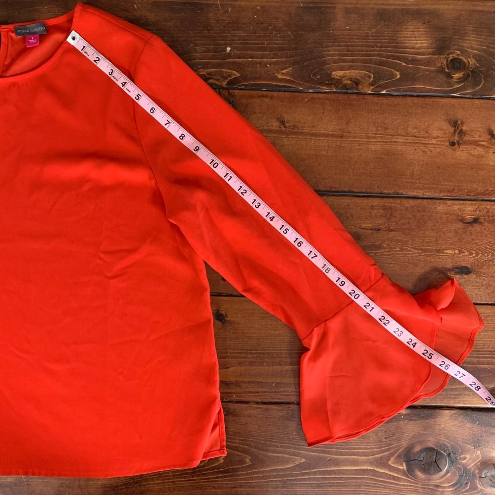 Women's Vince Camuto Large Red Bell Sleeve Keyhole Back Polyester Blouse EUC - Picture 12 of 13